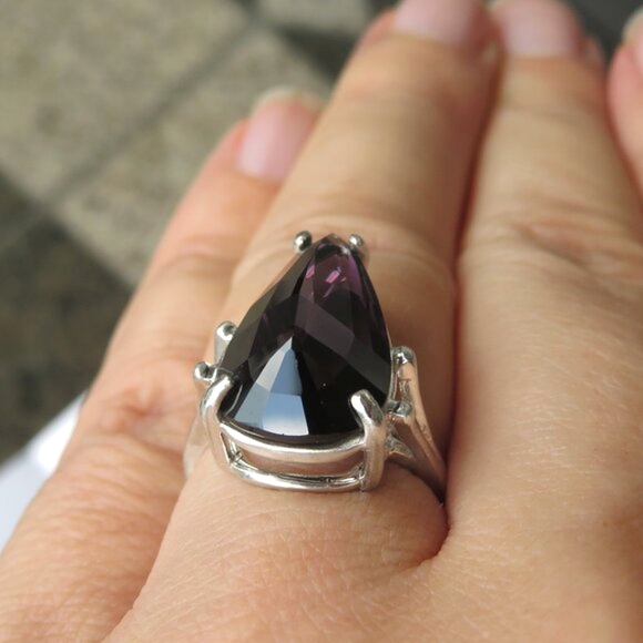 Natural Pear Top-Grade Purple Grape Spinel In Sterling Silver Ring, 7.41ct - Picture 4 of 17